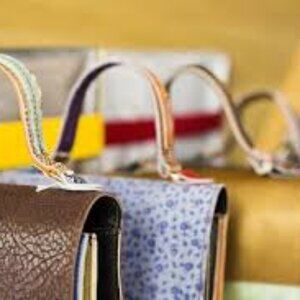 HATS, BAGS & ACCESORIES